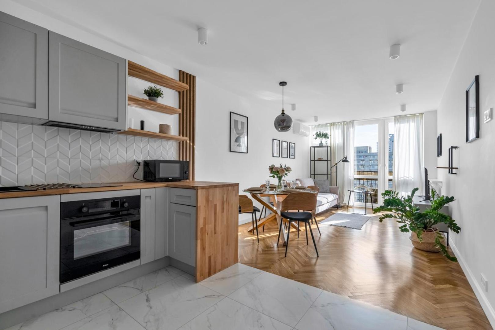 Apartmán Wola - 13th Floor, View, Metro Nearby - By Rentujemy *